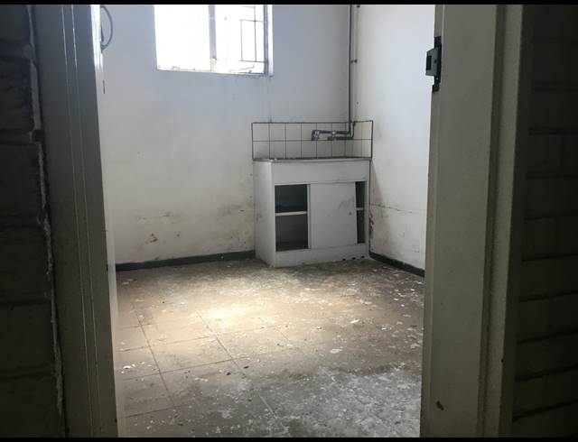 176M² WAREHOUSE TO LET IN WADEVILLE